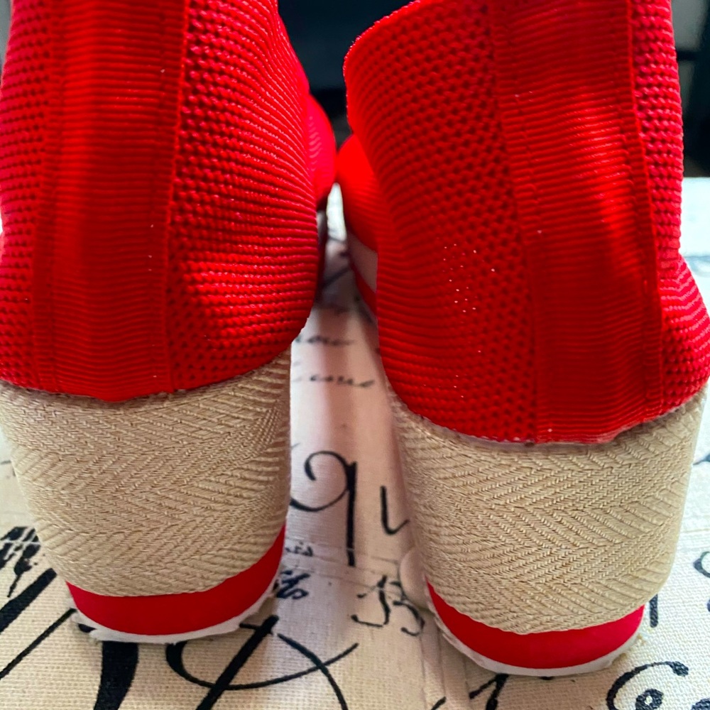 Light 2” Platform Shoes - Picture 4 of 5